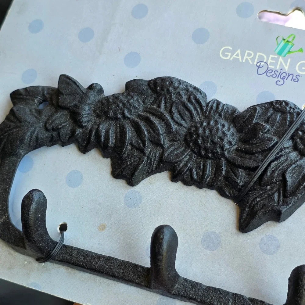 Garden Gate Designs Cast Iron Sunflower Wall Hook Rack Black Floral 4-Hook 9in